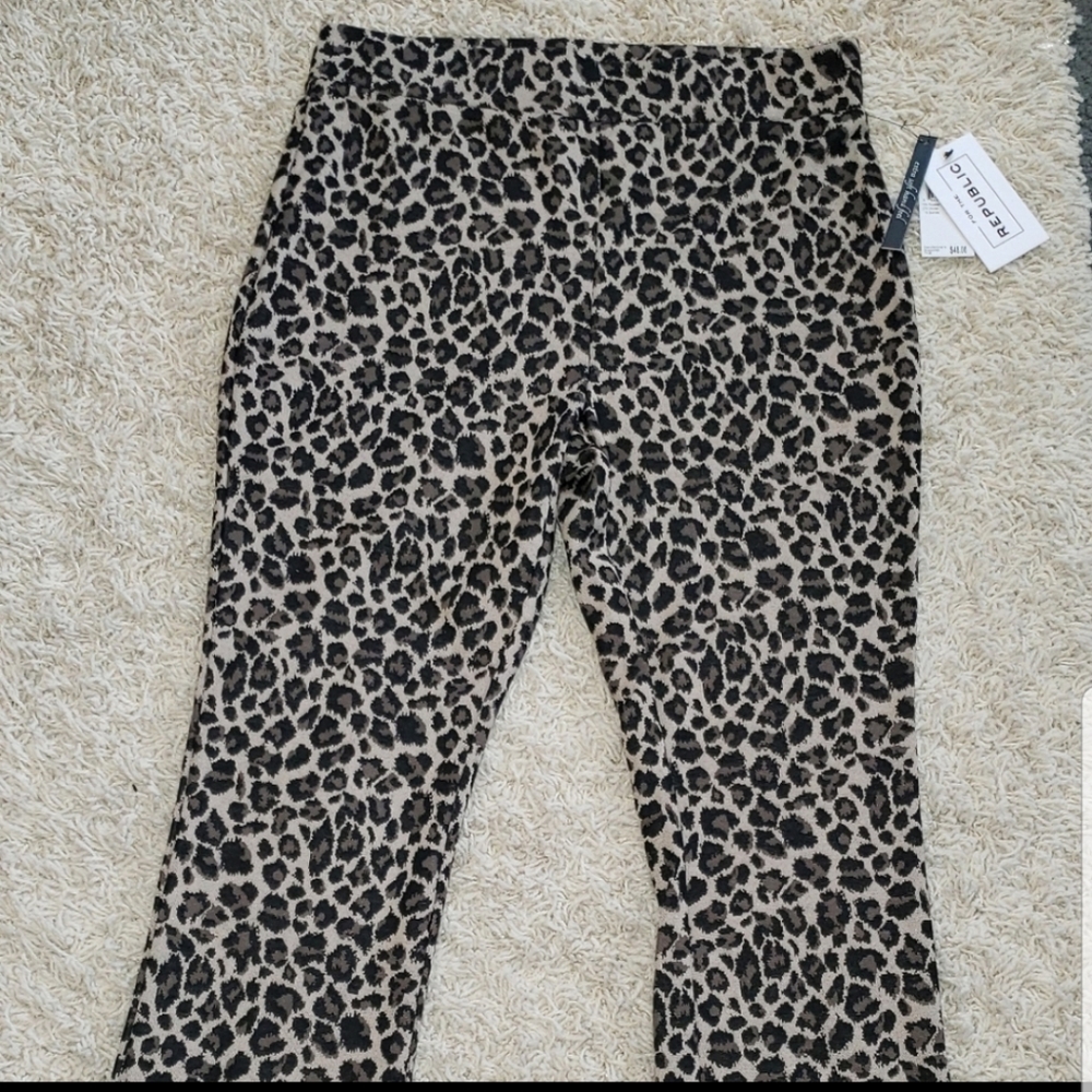 NWT Republic pants
